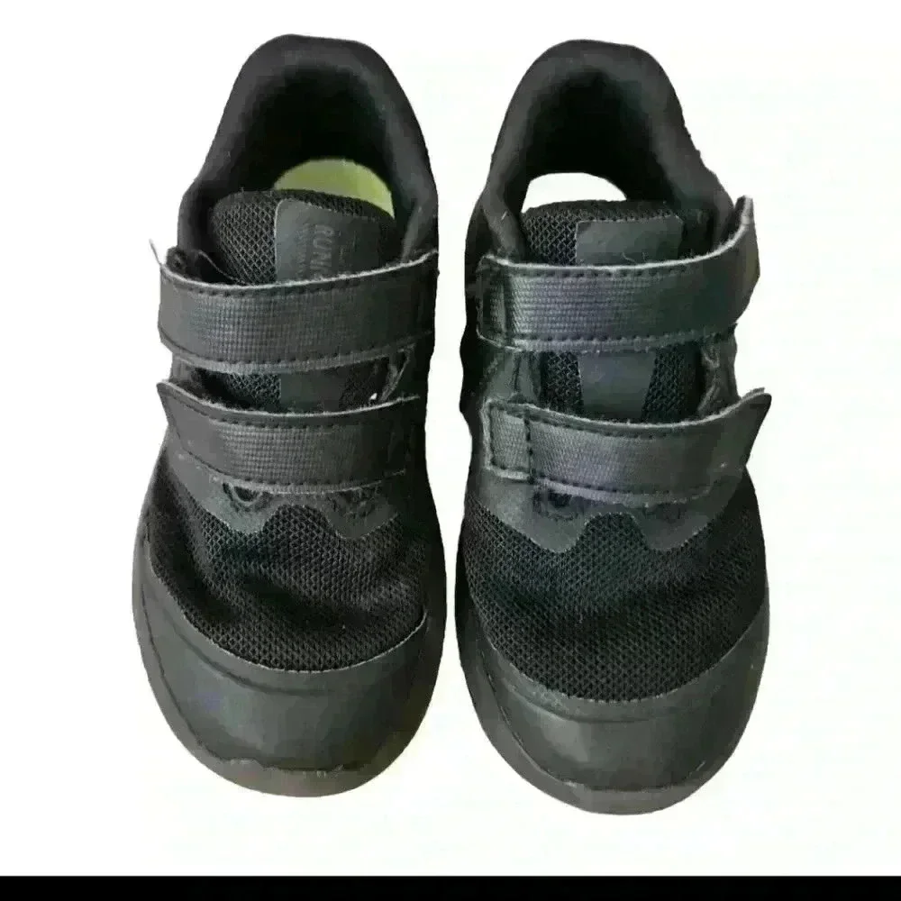 Nike Boys Black Star Runner 2 Grade SchoolShoe 9C